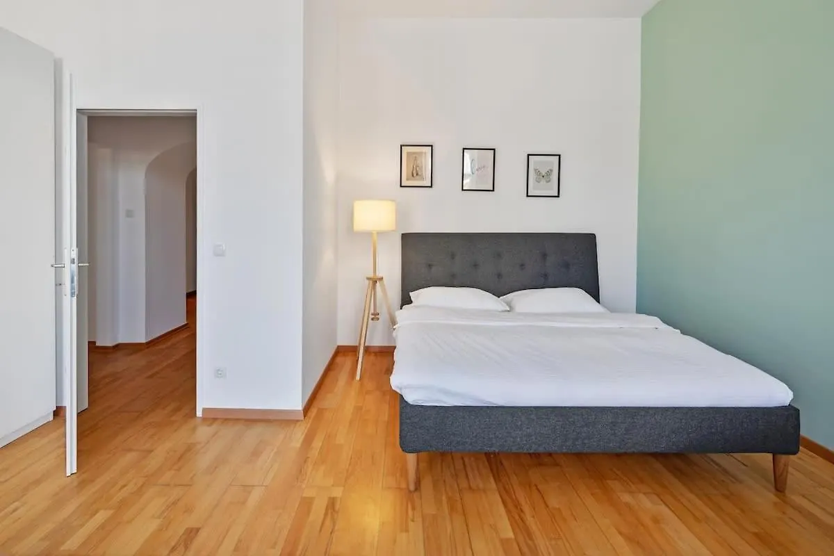 Apartment 3 Bedrooms I 110 Square Meter I Walk To All Sights Vienna