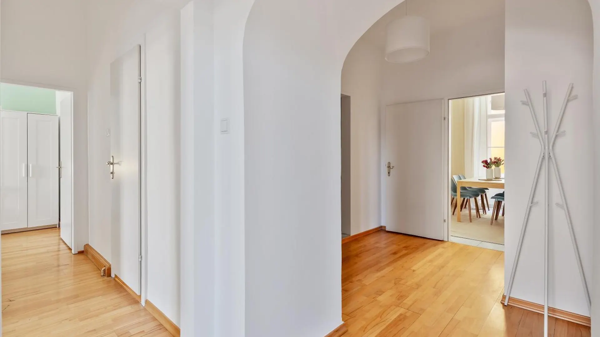 3 Bedrooms I 110 Square Meter I Walk To All Sights Vídeň 0*,  Rakousko