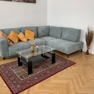 Appartement Opera, Wenen