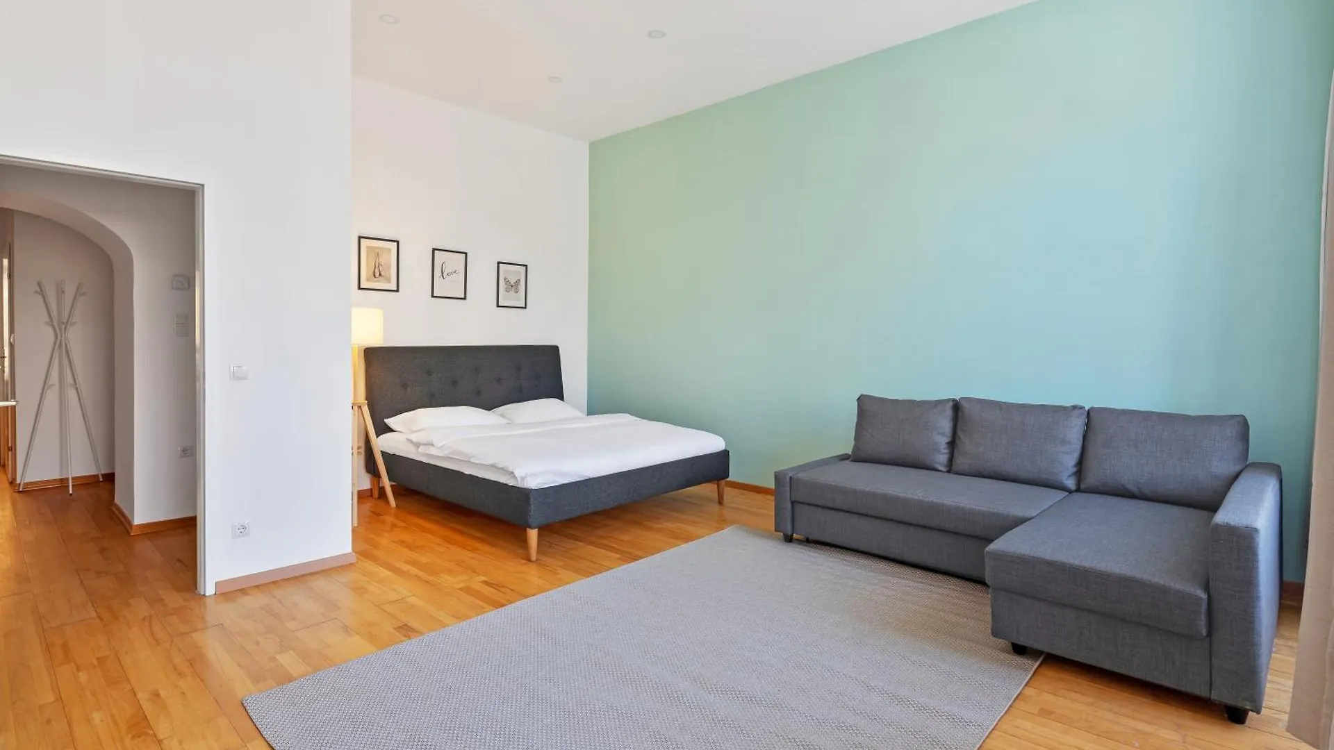 3 Bedrooms I 110 Square Meter I Walk To All Sights Vienna Austria