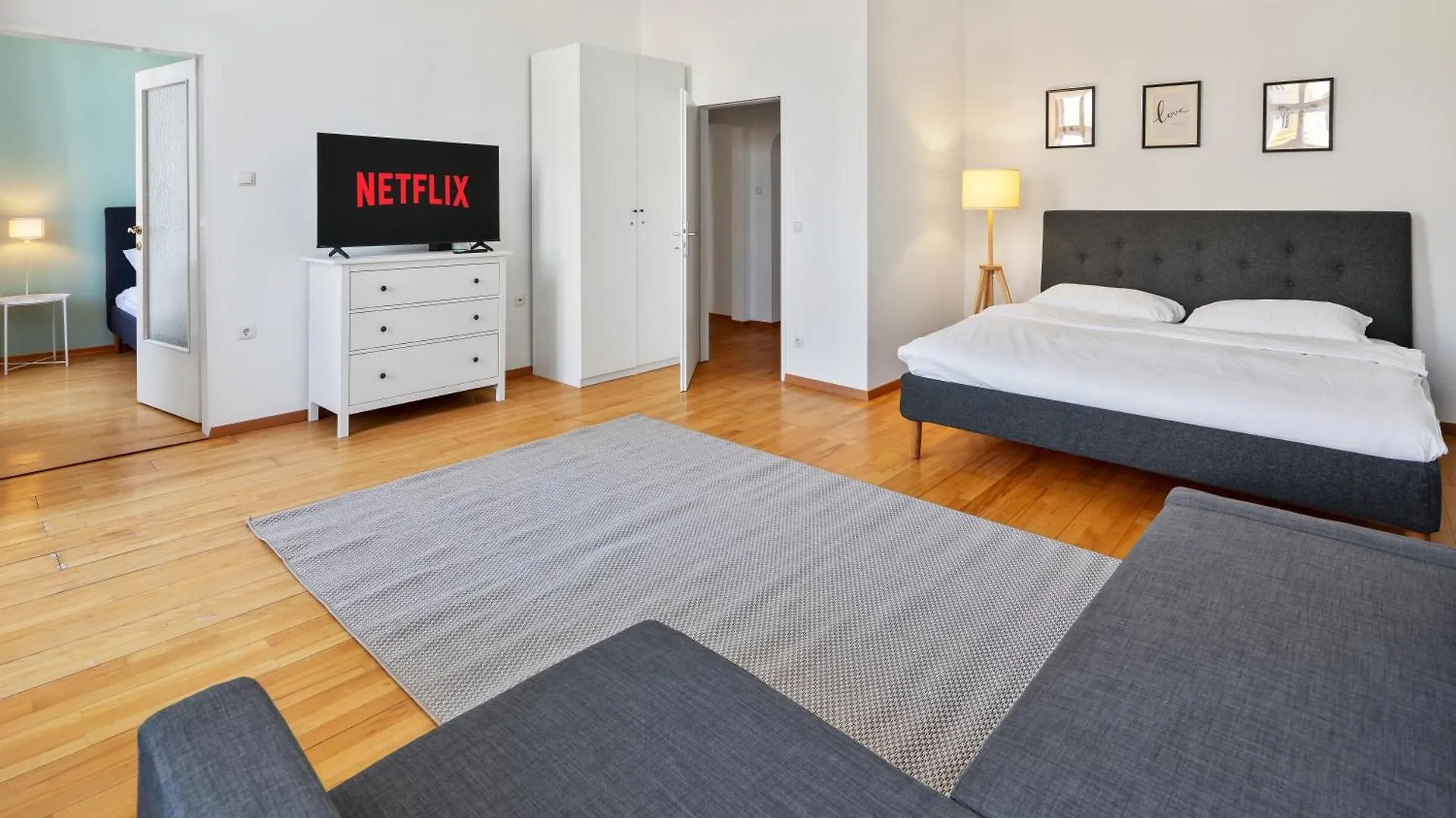 3 Bedrooms I 110 Square Meter I Walk To All Sights Vienna 0*,  Austria