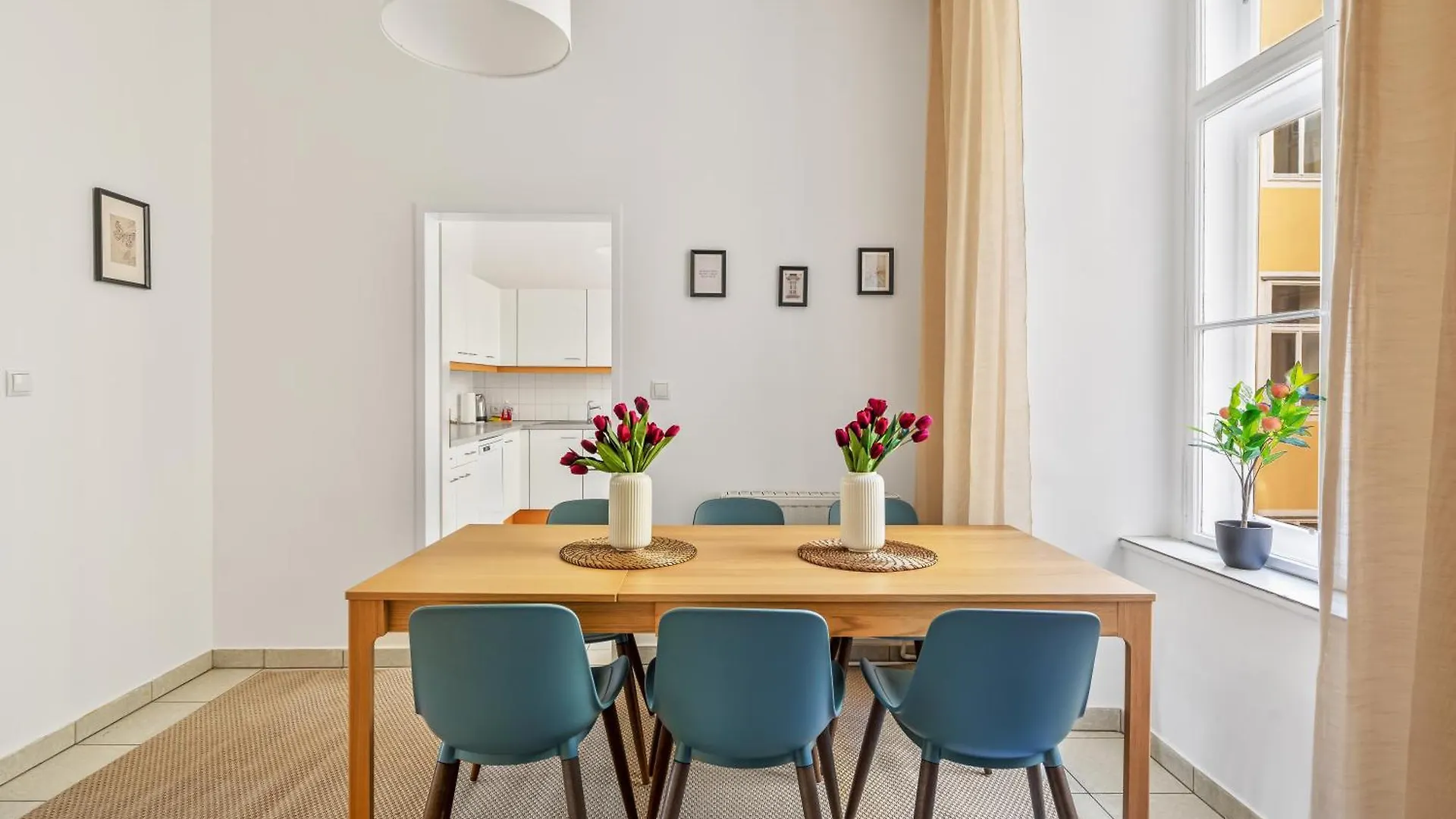 3 Bedrooms I 110 Square Meter I Walk To All Sights Vienna