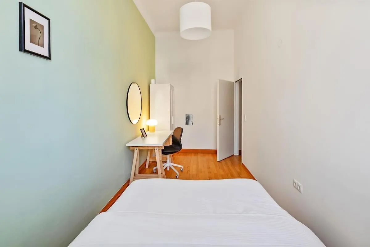 3 Bedrooms I 110 Square Meter I Walk To All Sights Vienna 0*,