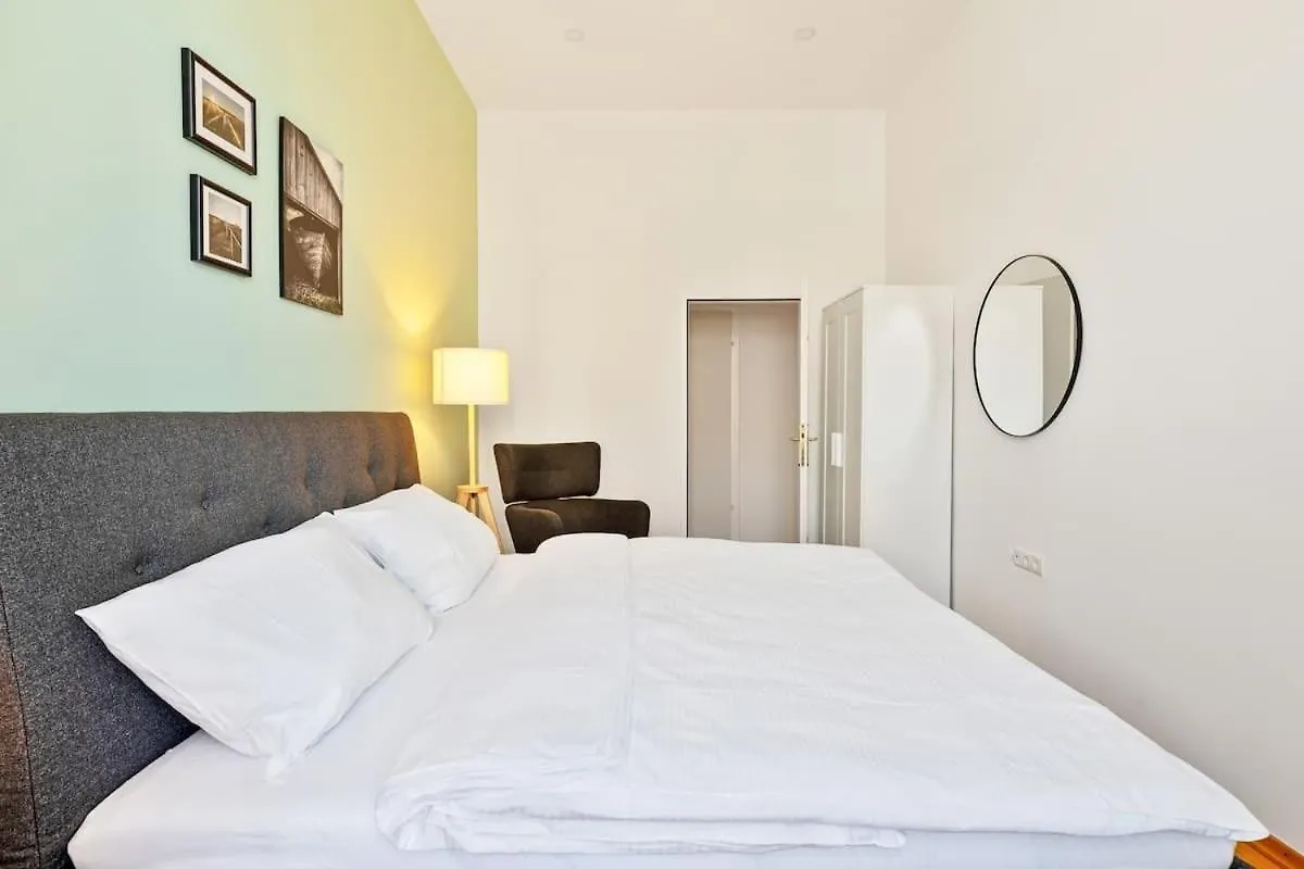 3 Bedrooms I 110 Square Meter I Walk To All Sights Vienna 0*,